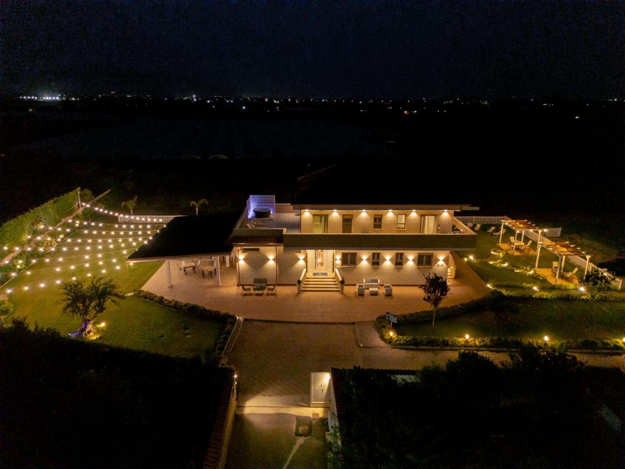 Villa Zefiro Suites & Events Battipaglia Buitenkant foto
