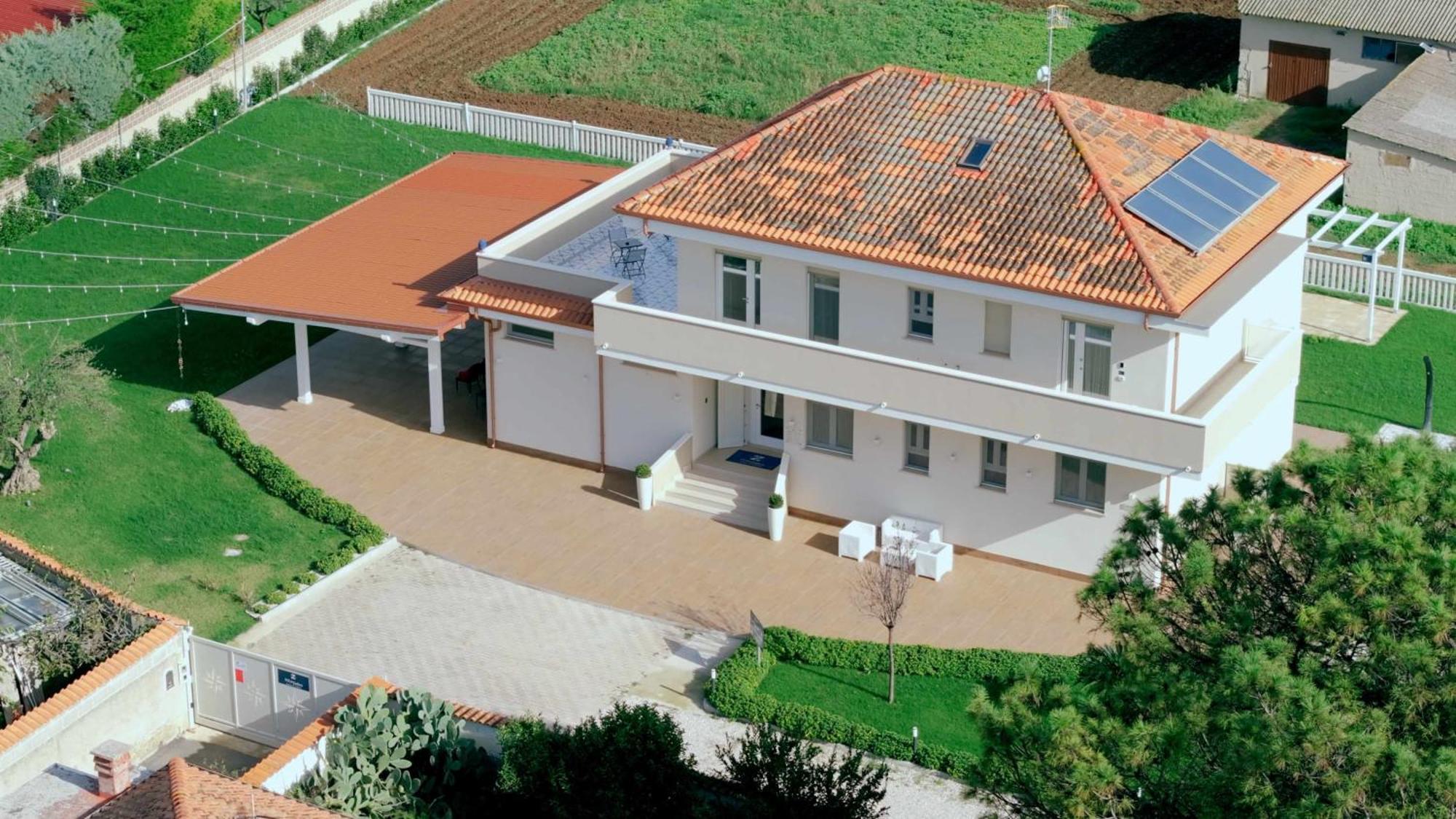 Villa Zefiro Suites & Events Battipaglia Buitenkant foto
